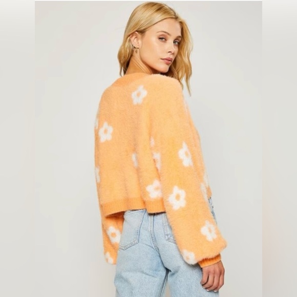 Pretty Garbage Ditsy Floral Eyelash CardiganSize Small NWT - Picture 2 of 6